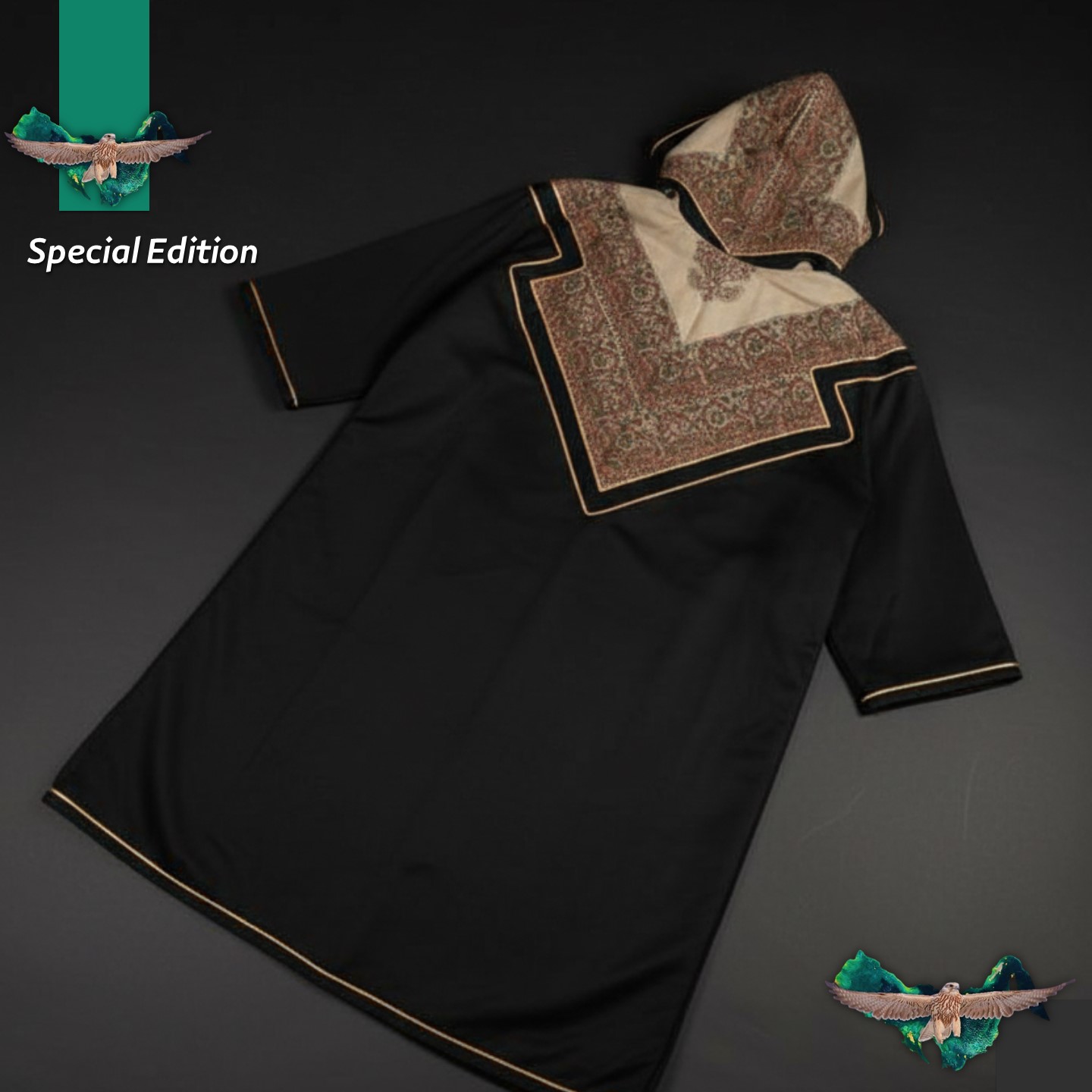 فروة سوداء فاخرة